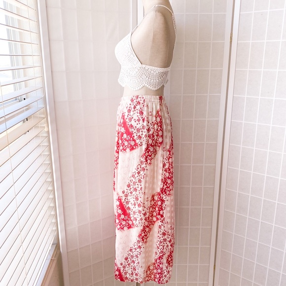 Red Floral Button Front Midi Skirt - Picture 5 of 9